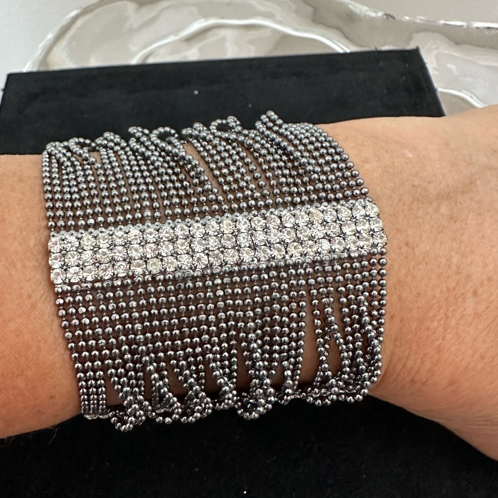 NWT Georgi Vintage Bracelet, Crystals And Dark Silver Beads